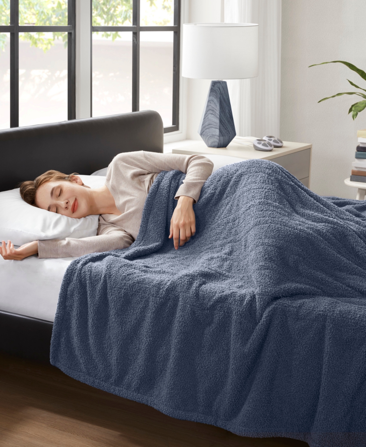 Serta Dream Soft Heated Blanket, King In Navy