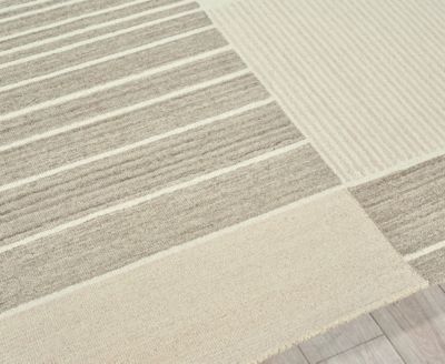 Exquisite Rugs Castine 6873 Rug Collection In Beige