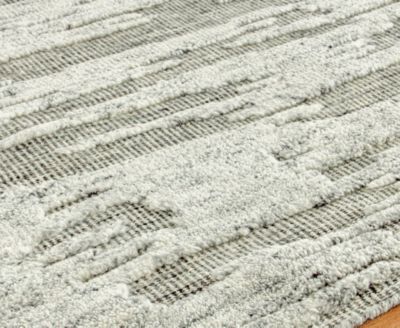 Exquisite Rugs Calibre 4461 Rug Collection In Silver