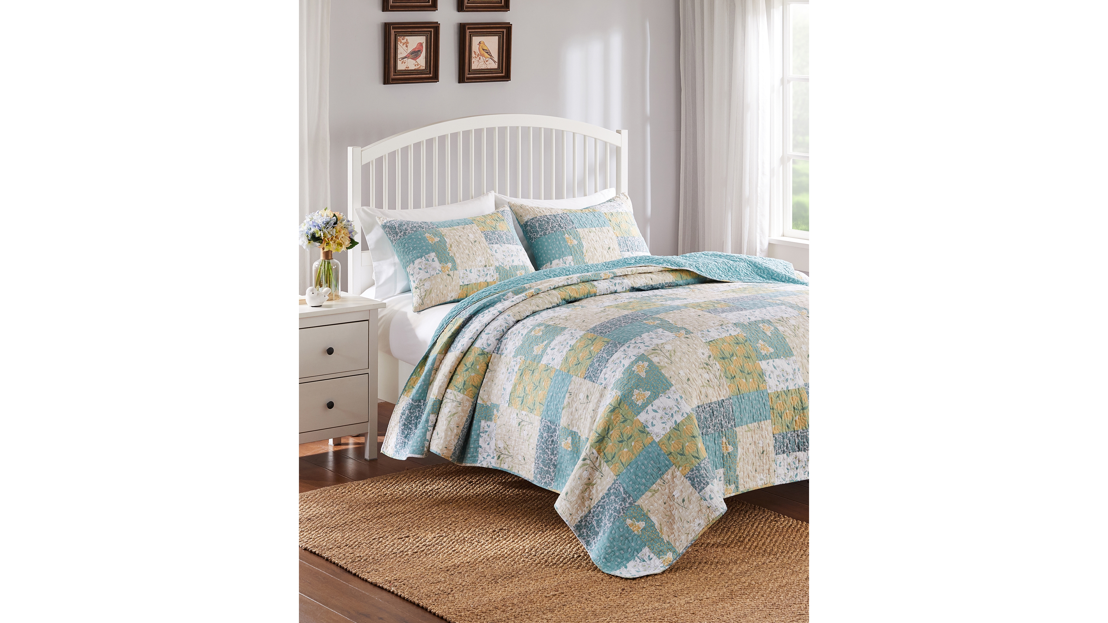 Greenland Home Fashions Evangeline Modern Floral Reversible 3-Pc. Quilt Set, King