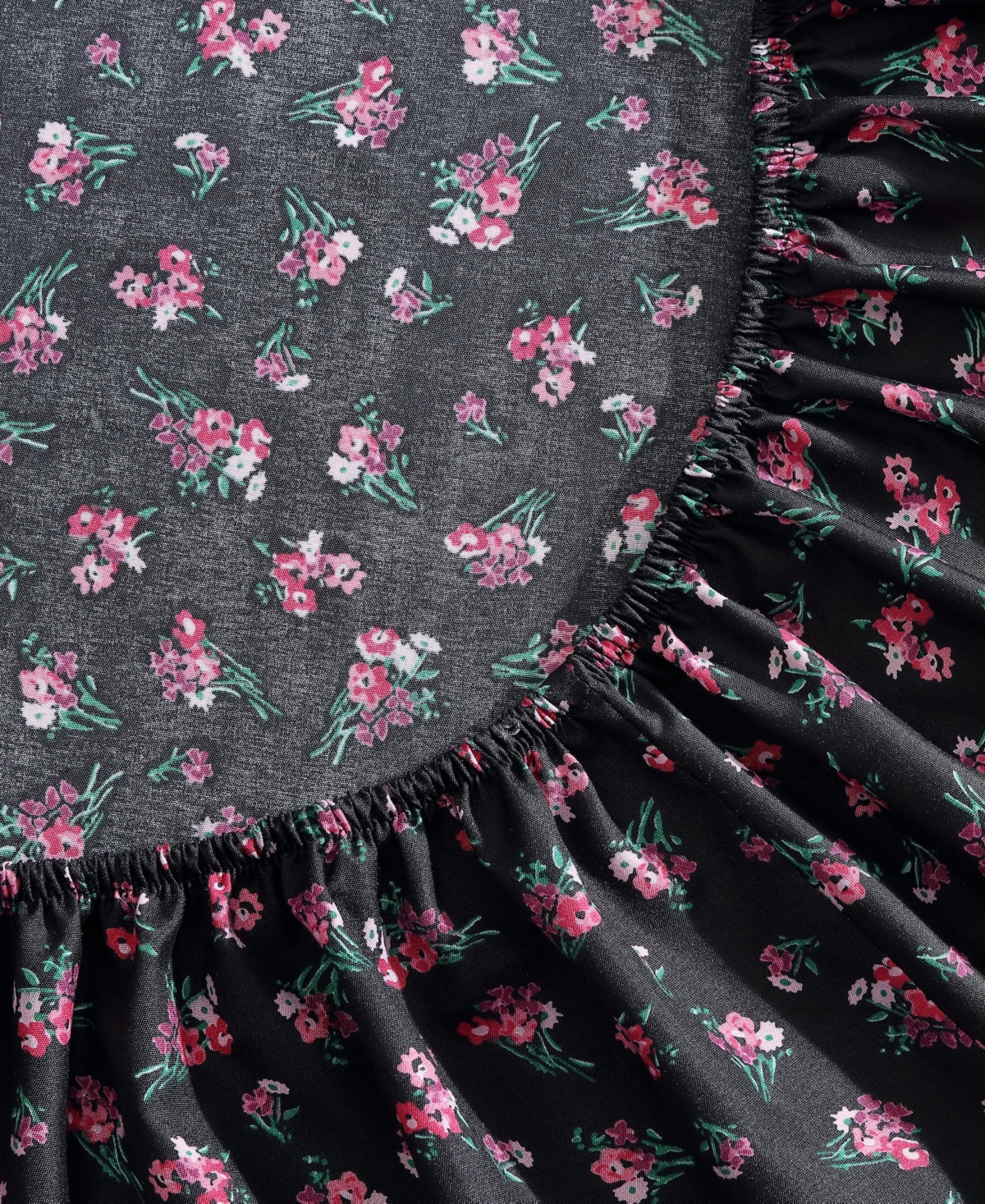 Betsey Johnson Printed Microfiber 4 Piece Sheet Set, Queen In Bouquet Ditsy