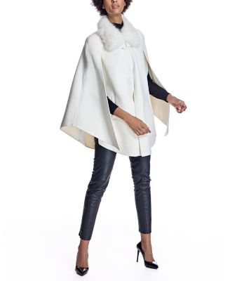 Women's Cashmere Cape with Buckle Detail
