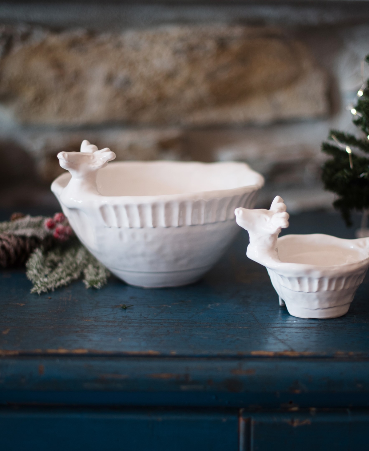 Vietri Pietra Natale Figural Deer Condiment Bowl In White