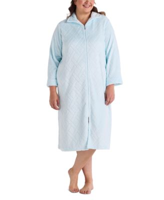 Miss Elaine - Plus Size Textured Fleece Zip-Front Robe