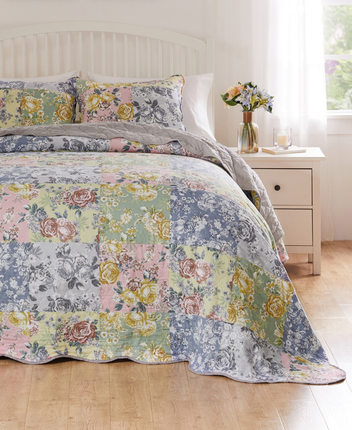 Greenland Home Fashions Emma Floral Print 3-pc. Bedspread Set, Queen In Gray