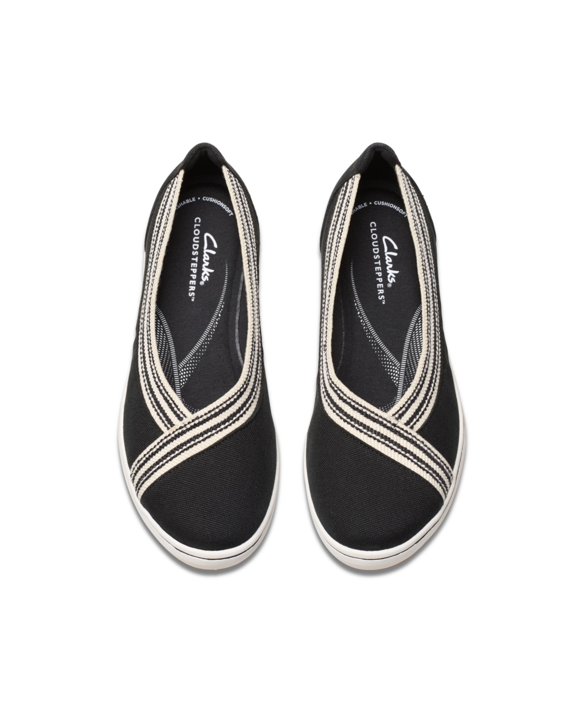 Clarks Women's Cloud Steppers Breeze Sky Air Closed Toe Shoes In Black Textile