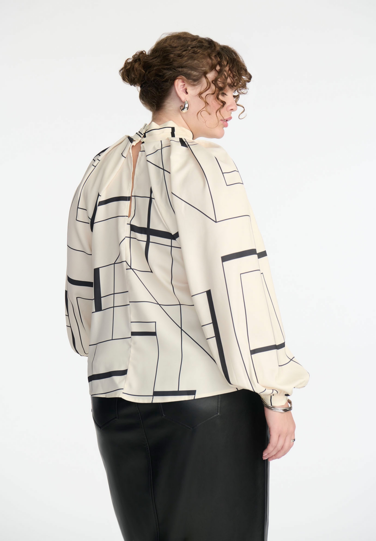 Eloquii Plus Size Draped Sleeve Printed Top