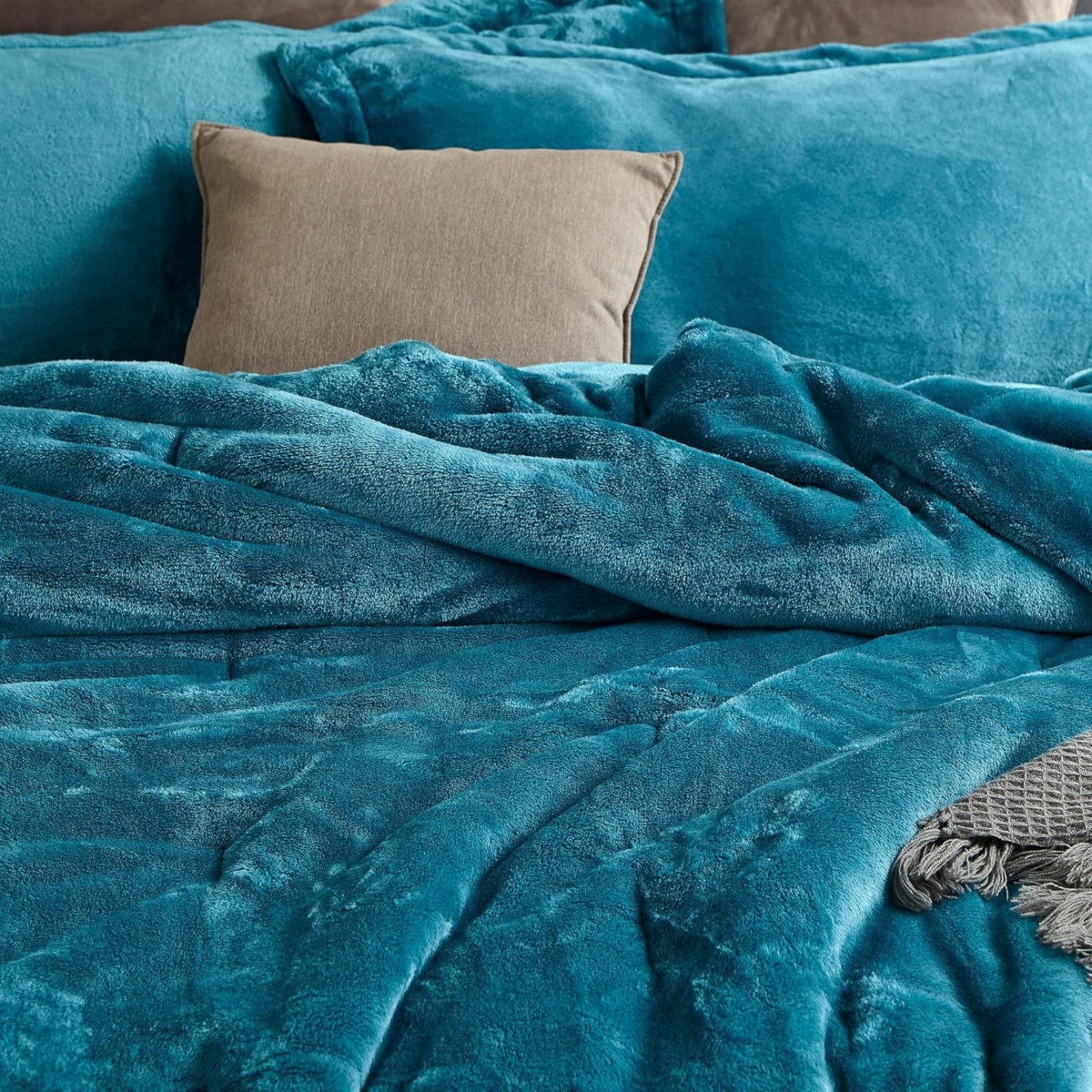 Coma Inducer Me Sooo Comfy Oversized Comforter Set -- Ocean depths teal