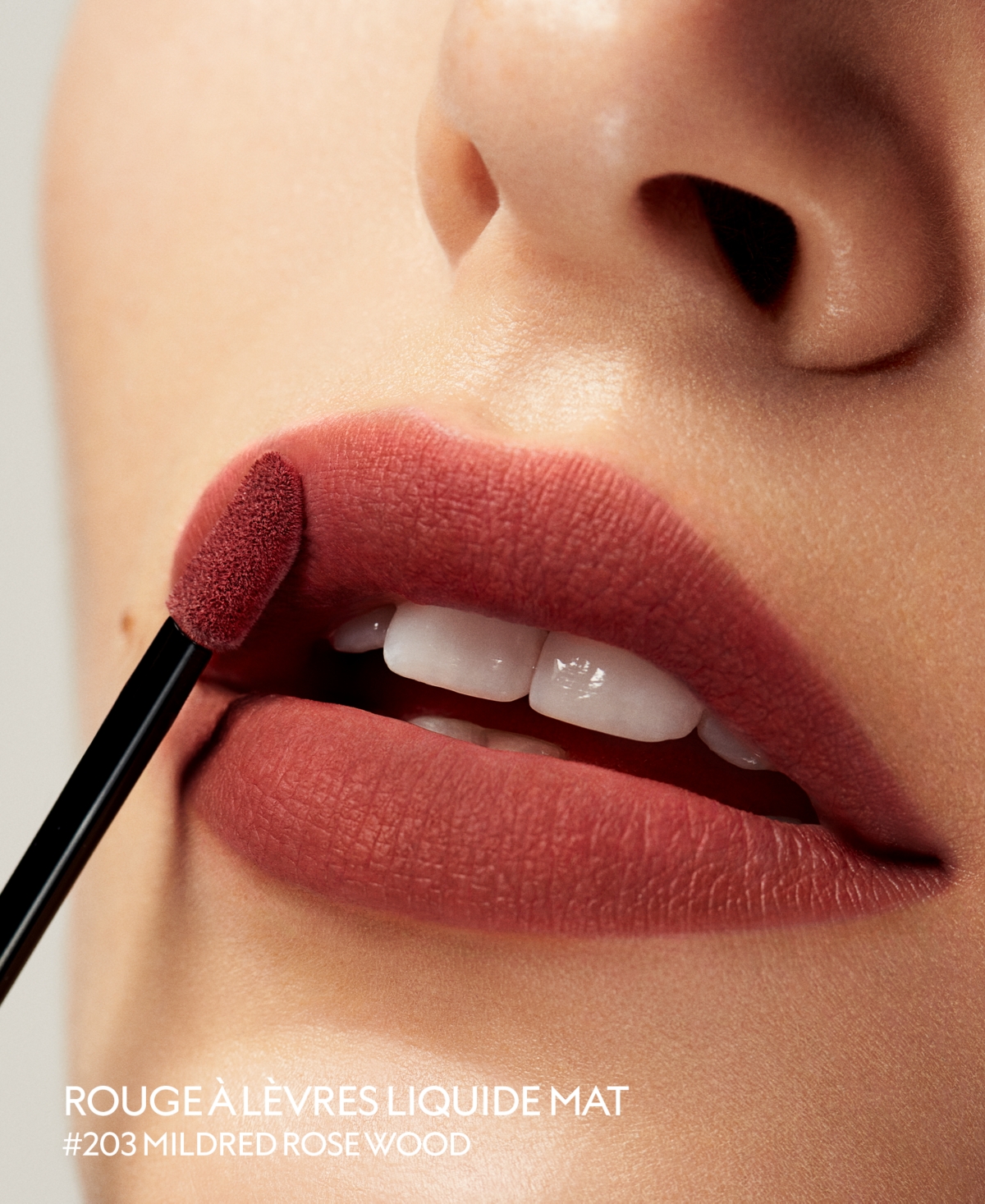 Gucci Rouge A Levres Transfer-proof Matte Liquid Lipstick In 208 - They Met In Argentina
