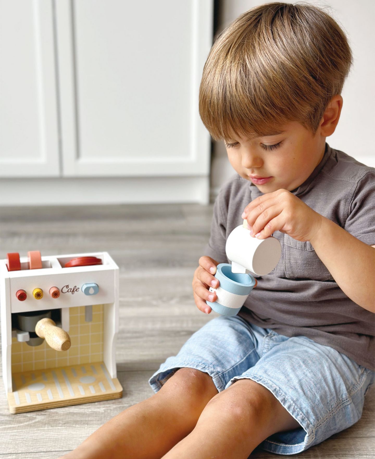Детские игрушки Mentari Toys Barista Wooden 6-Piece Coffee Maker Set, Ages 3+ — фото 9