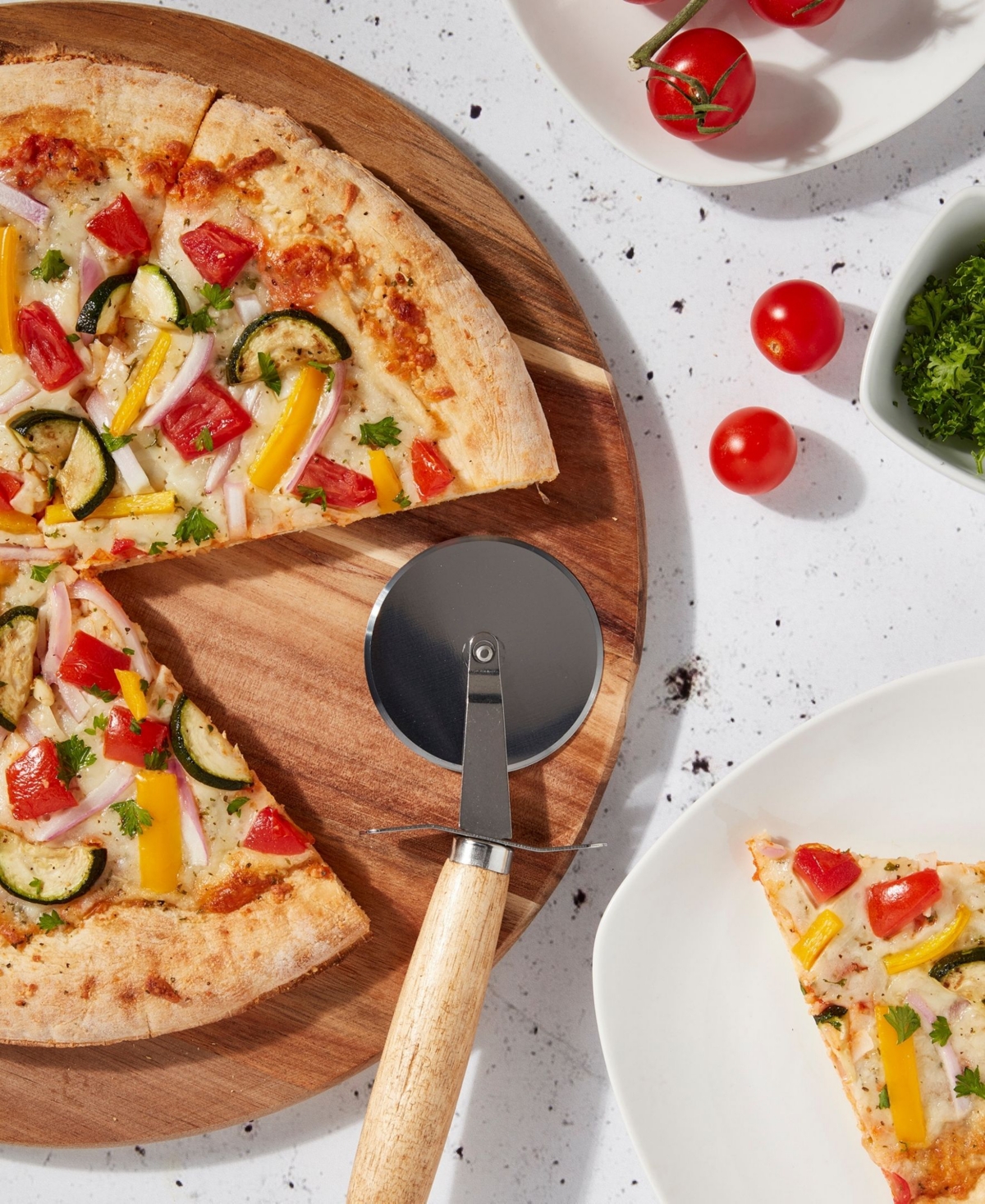 Tabletops Gallery Acacia Pizza Peel Cutter In Wood