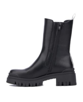Women's Lola- Lug Sole Chelsea Boots
