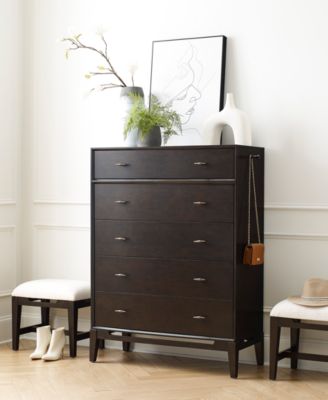 Addelyn Bedroom Collection