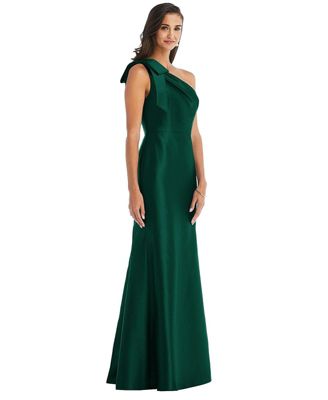 Plus Size Bow One-Shoulder Satin Trumpet Gown