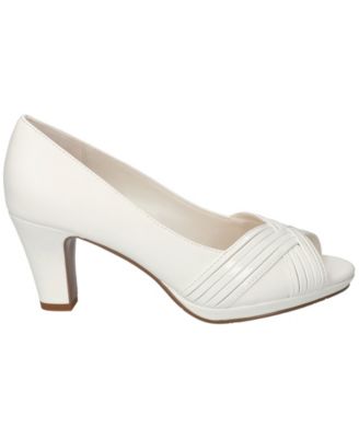 Women's Lavish Slip-On Platform Pumps