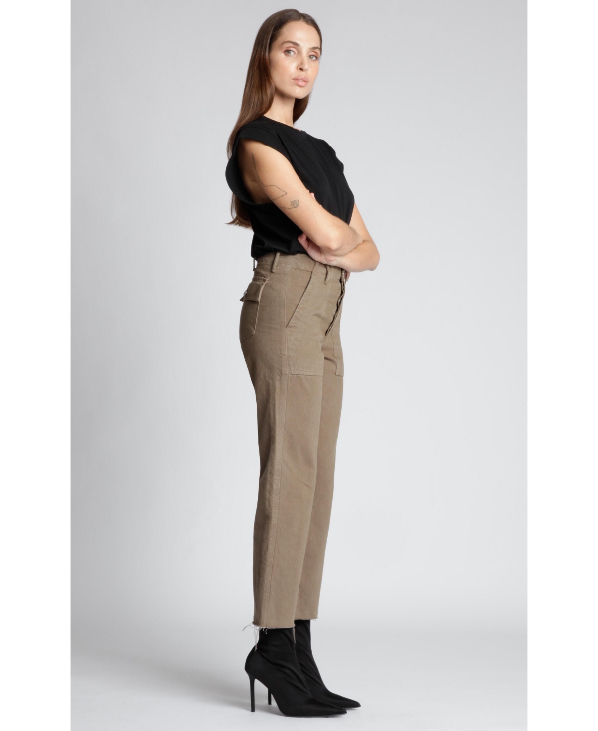 Black Orchid Denim Women's Ashley Patch Pocket Ankle Cargo Jean -khaki
