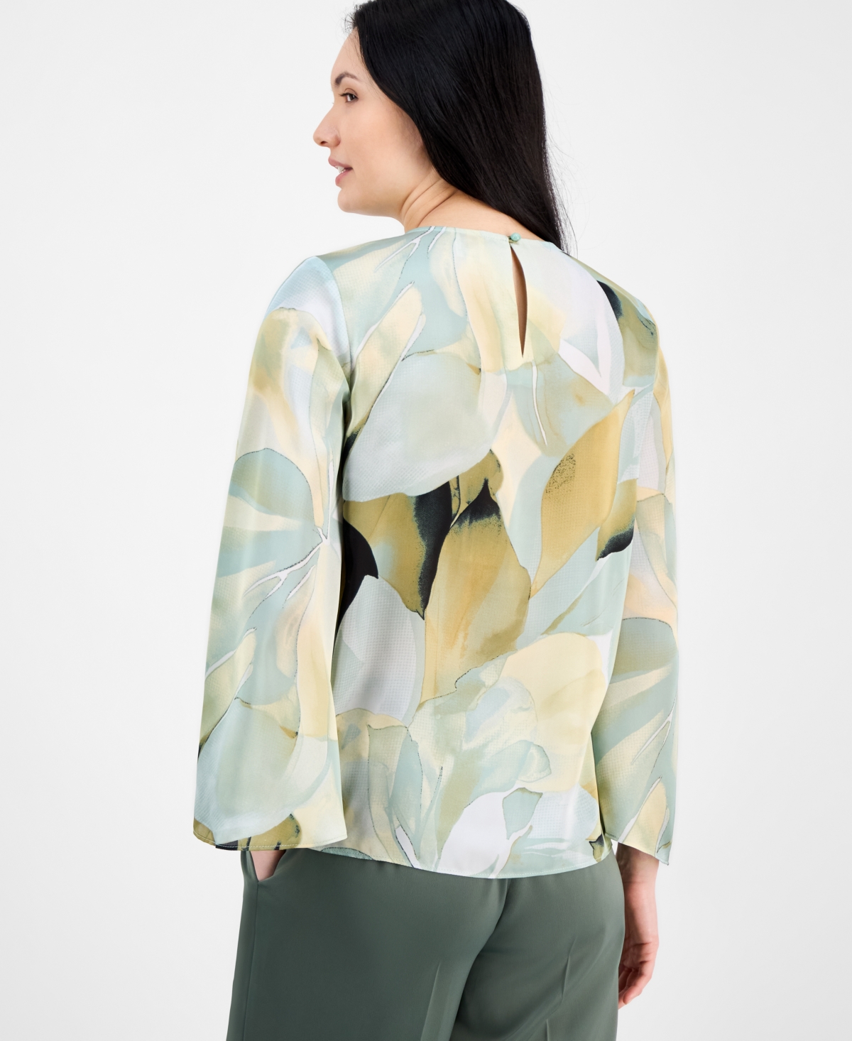 Shop Anne Klein Women's Floral-print Keyhole-cutout Top In Soft Aloe Multi