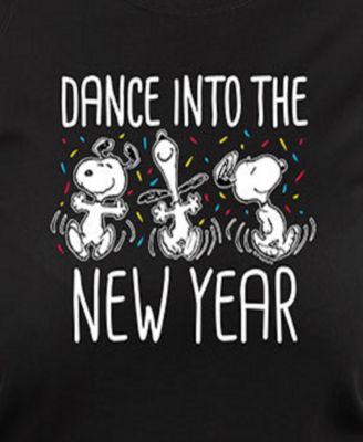 Plus Size Peanuts New Year Graphic Pullover Top