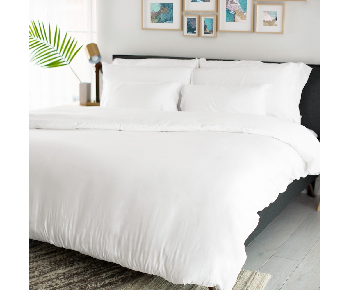 Cariloha Luxurious Sateen Duvet Cover | Queen | Solid White | Viscose Material | Soft, Comfortable & Wicks Moisture