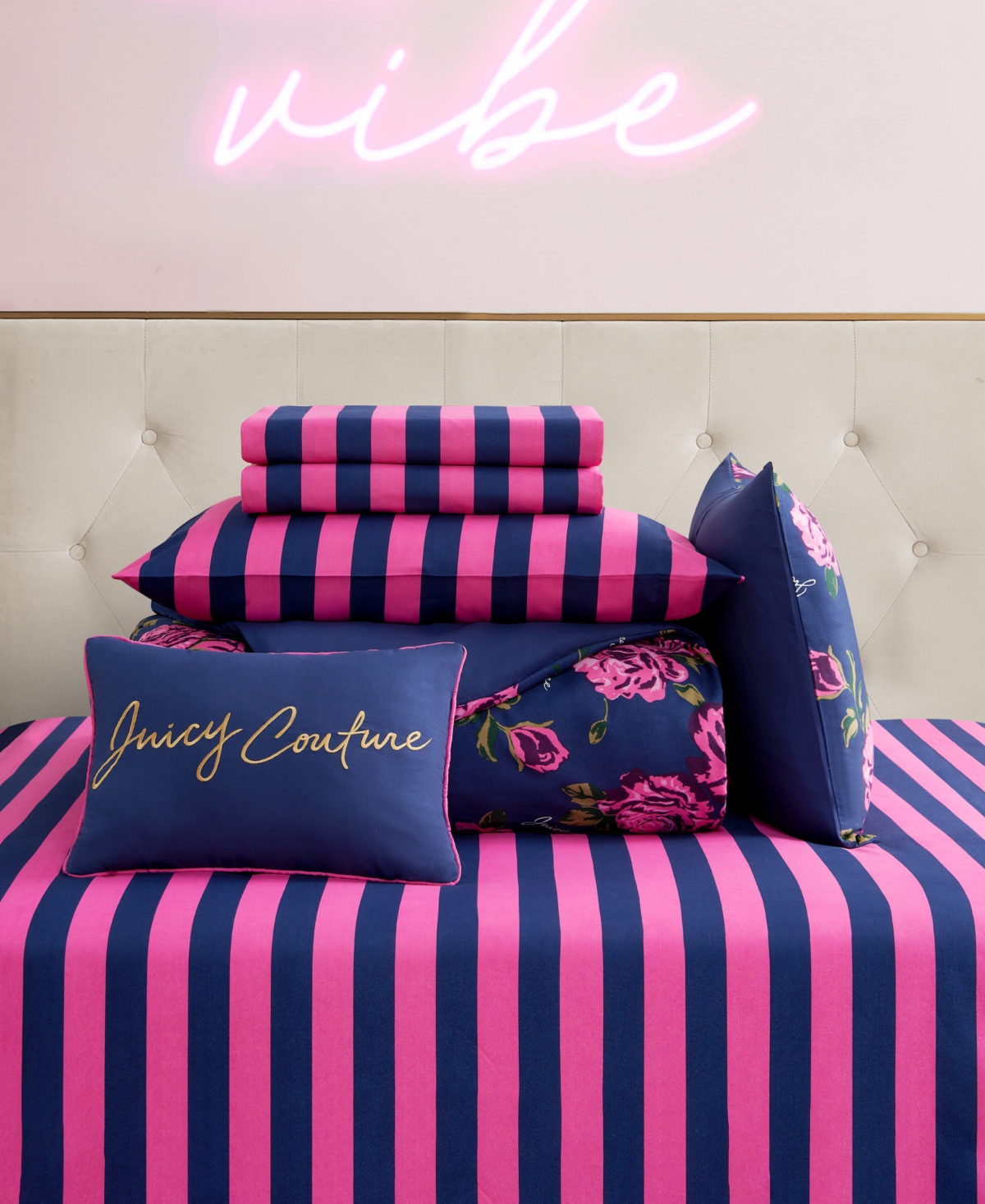 Juicy Couture Rose 8-pc. Comforter Set, Queen In Navy,pink
