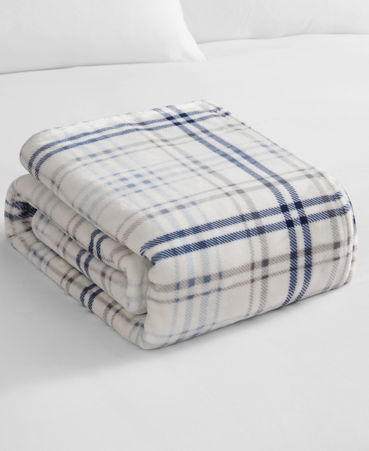Lucky Brand Camper Plaid Cozy Plush Throw, 50" X 70" In Blue