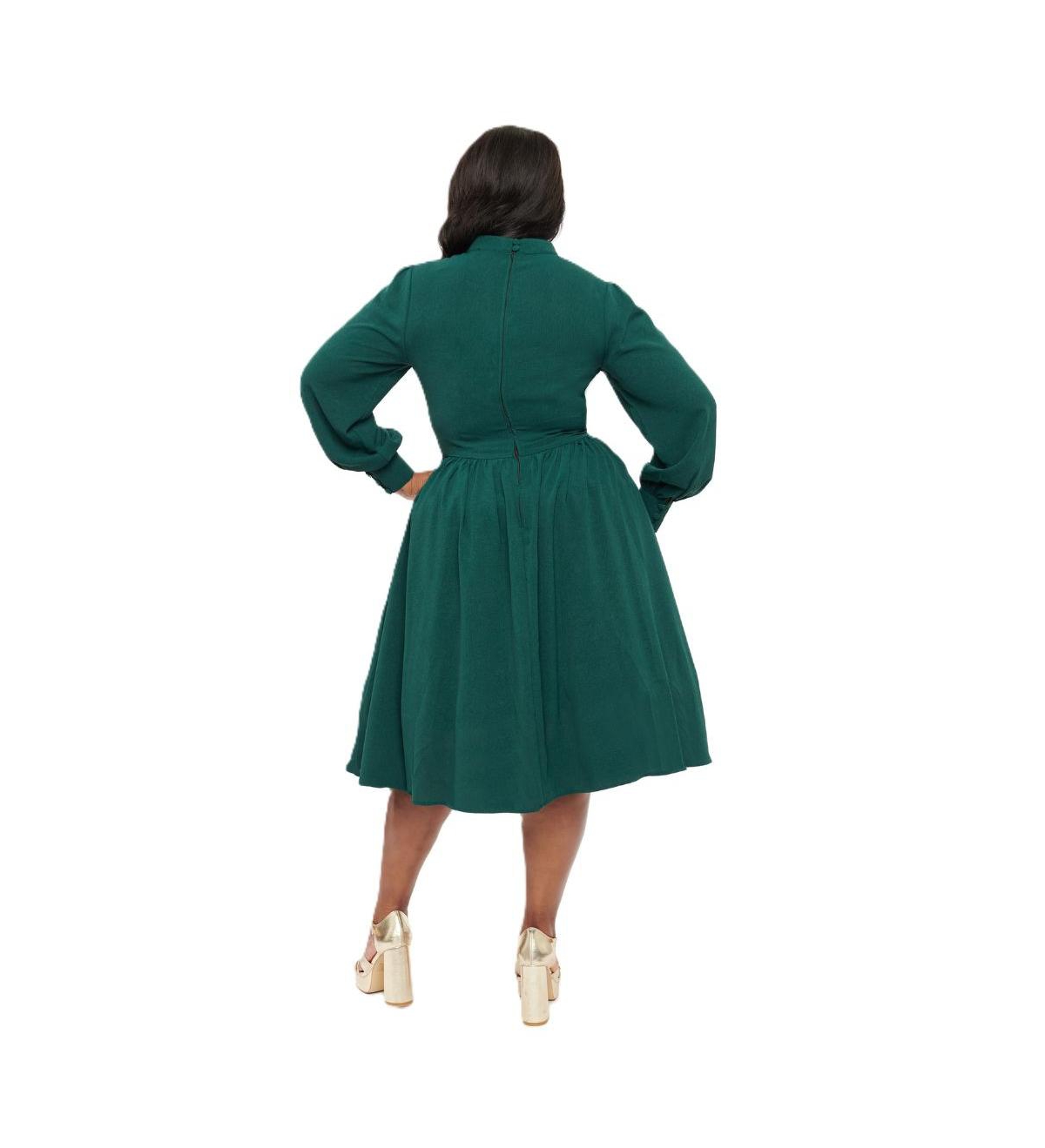 Unique Vintage Plus Size 1970s Keyhole Swing Dress