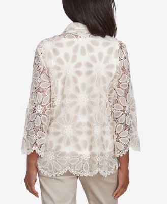 Women's Coming up Roses Medallion Lace Two in One Top with Necklace