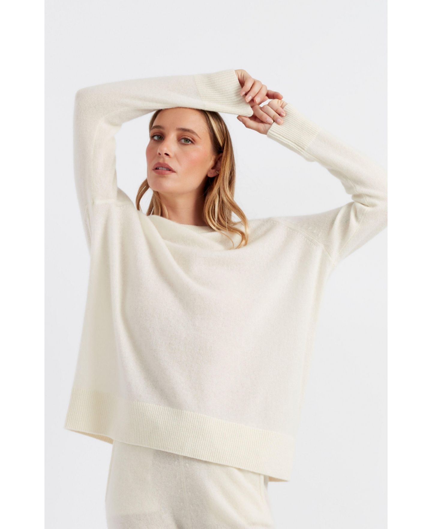 Женский свитер Chinti & Parker Lightweight Cashmere, цвет: Кремовый — фото 1
