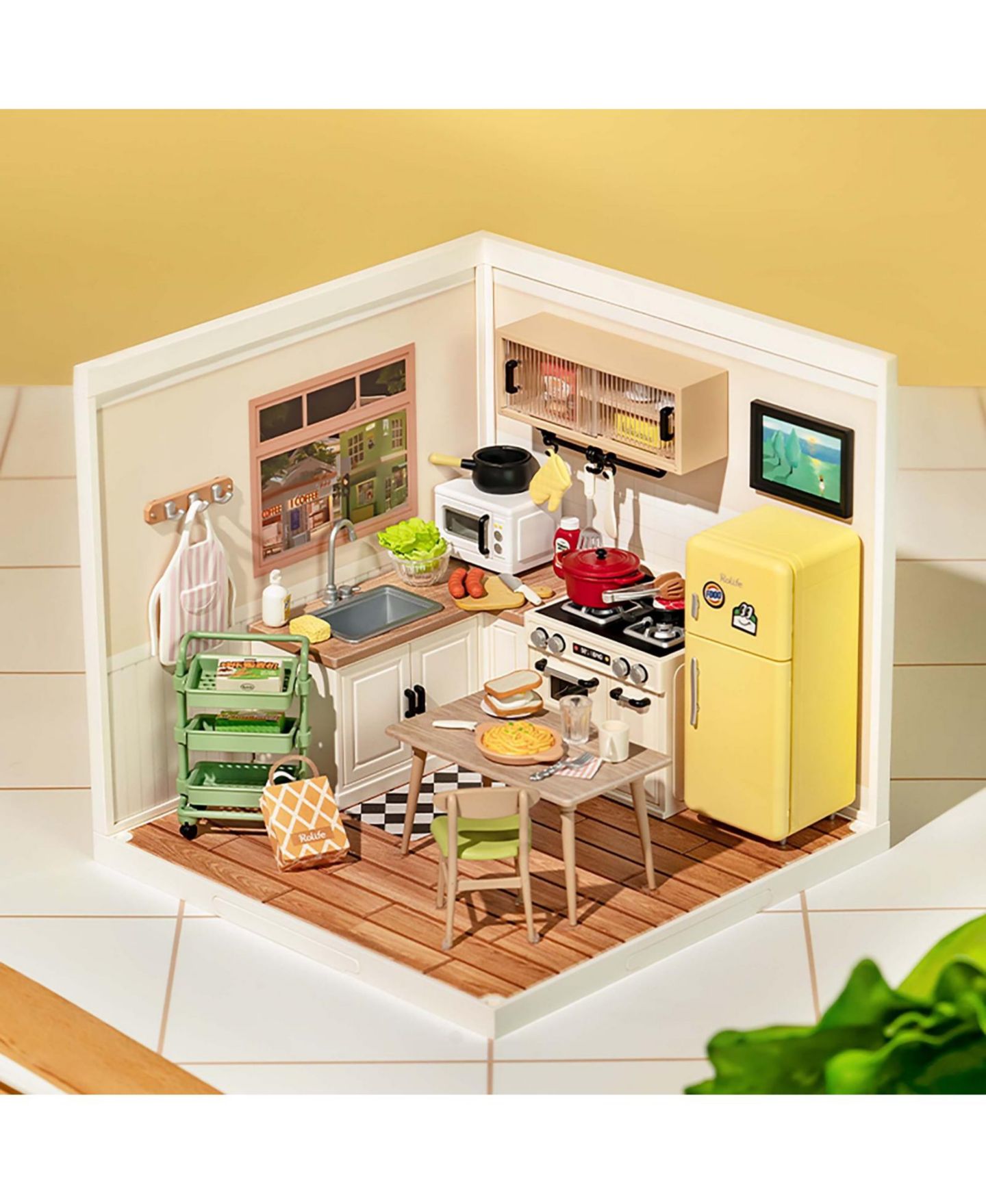 Сборный соединяемый кукольный домик Robotime Happy Meals Kitchen, 16 x 16 x 15 см, 8+ — фото 4