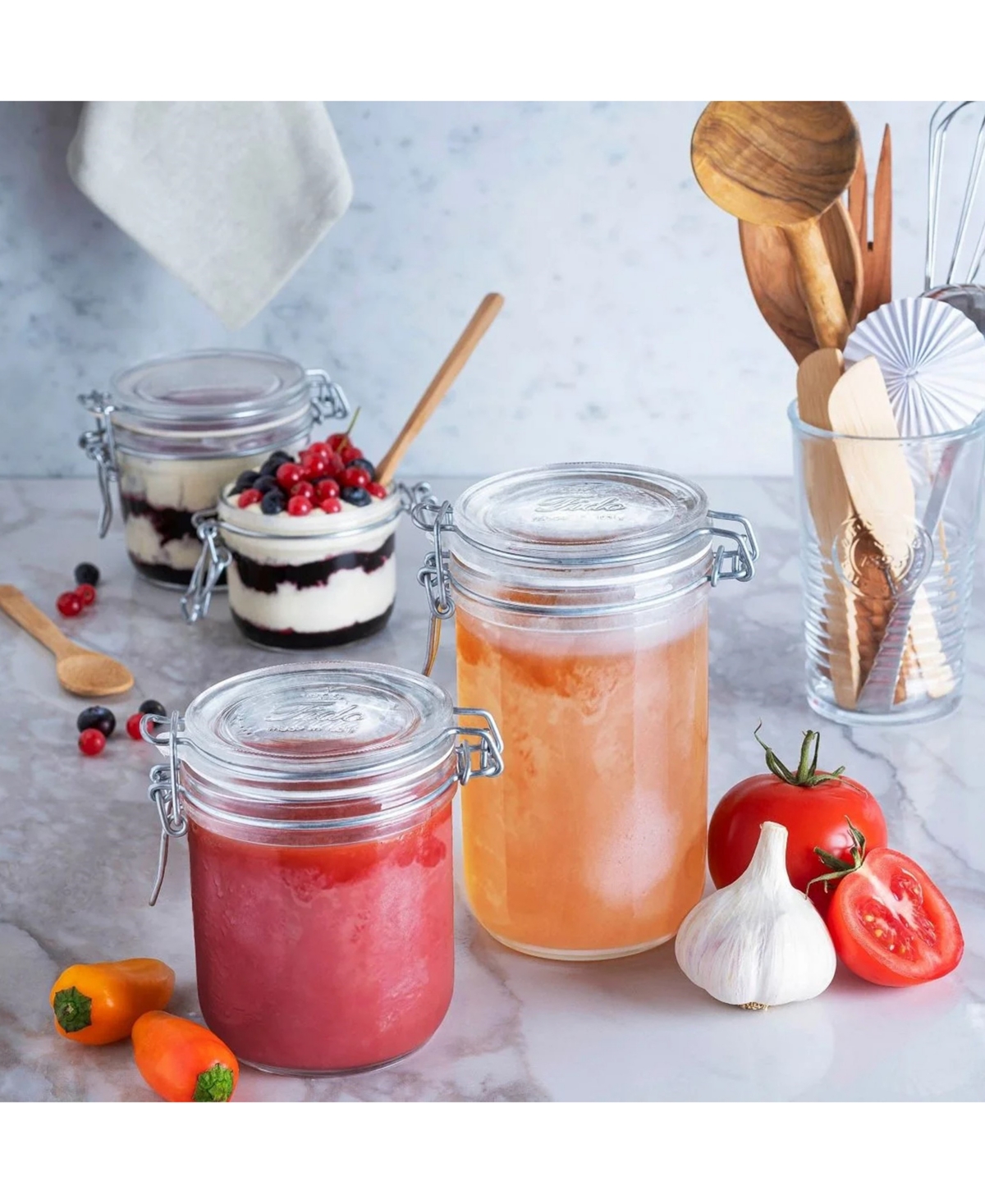Bormioli Rocco Set Of 6 Fido Cylinder 17.5 oz Food Jars In Clear