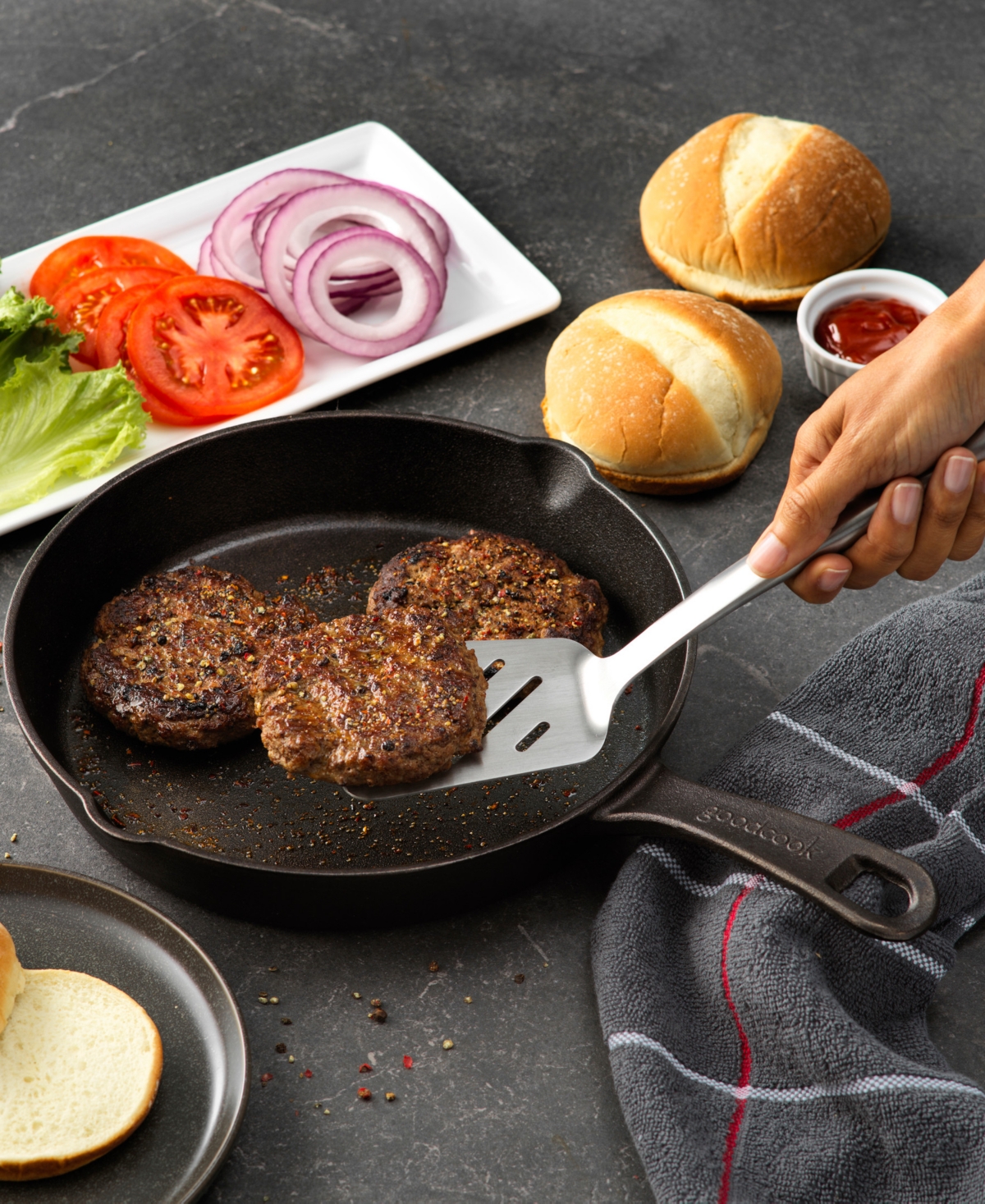 Goodcook Cast Iron 10" Pre-seasoned Skillet In Black