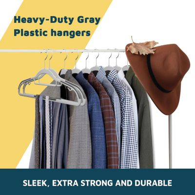 50-piece slim, lightweight hangers with 360° swivel hooks and non-slip rubber coating—perfect for saving space and holding dry or wet clothes.