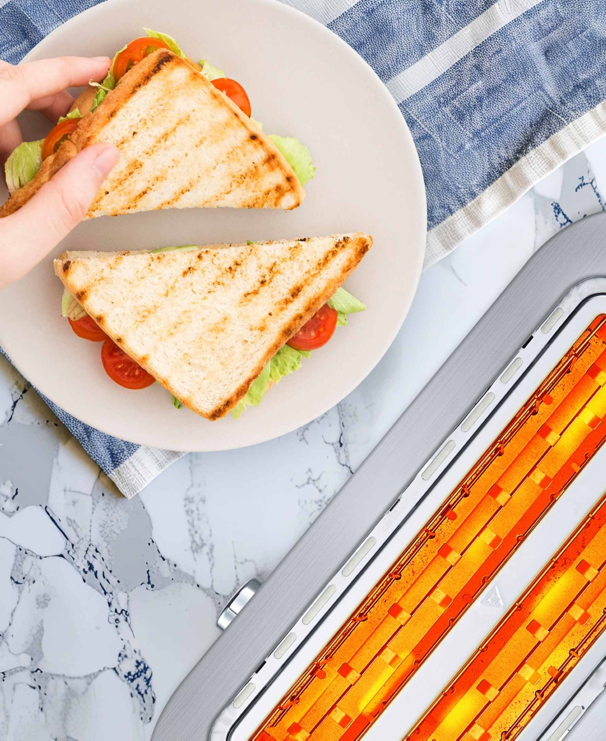 Elite Cuisine Long Slot 4 Slice Toaster, Extra Large Slots For Bagels In Stainless Steel