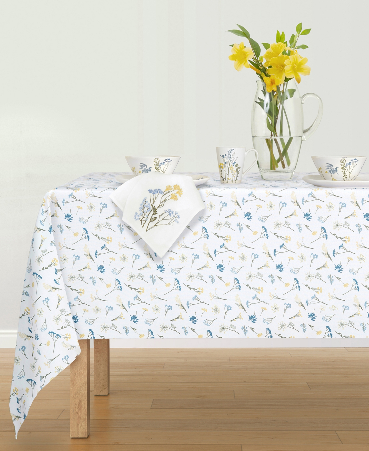 Lenox Wildflowers All-over Tablecloth, 60" X 120" In Blue,white