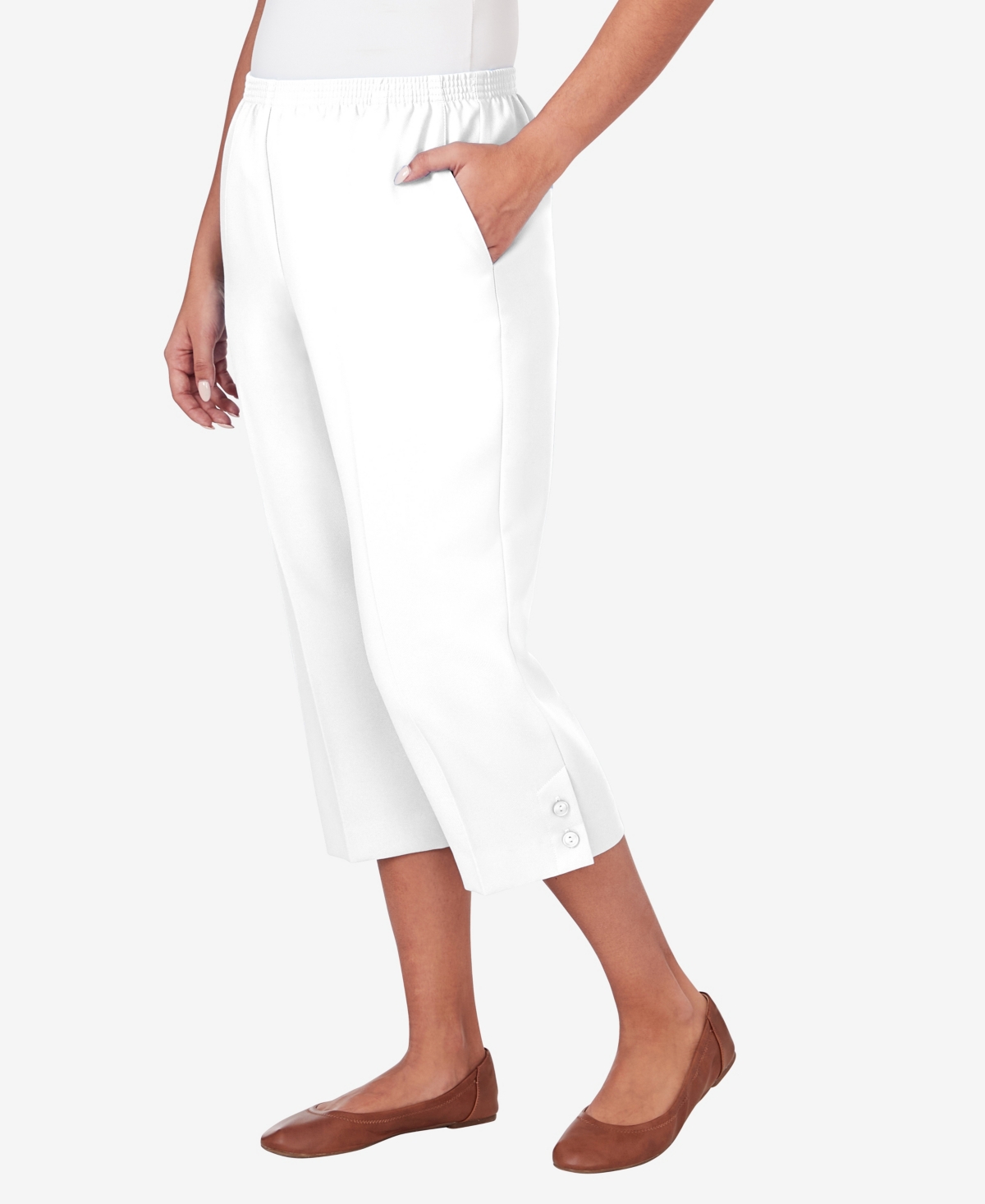 Alfred Dunner Petite Classic Stretch Waist Accord Button Hem Capri Pants In White