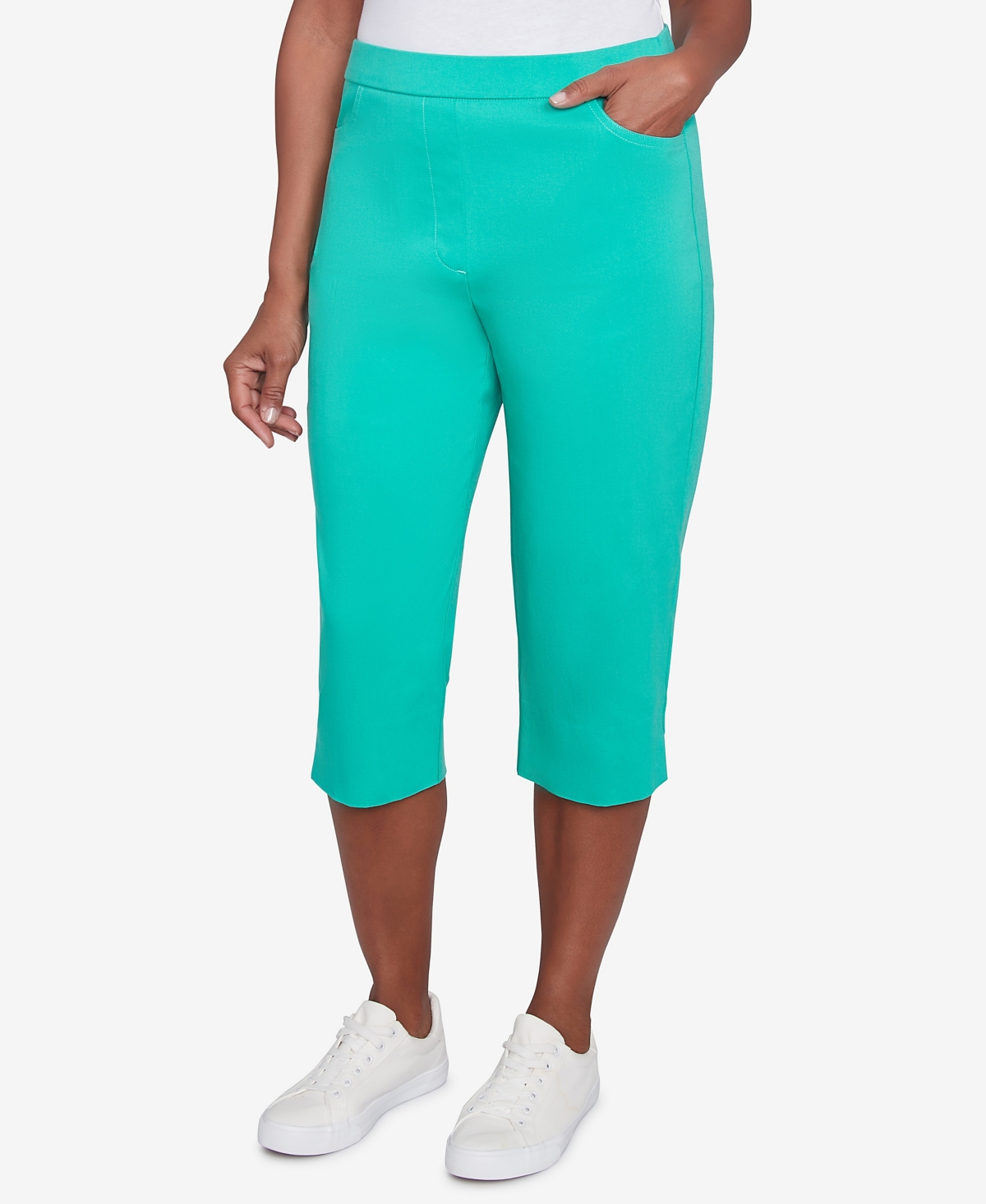 Alfred Dunner Petite Classics Flat Front Allure Clamdigger Pants In Jade