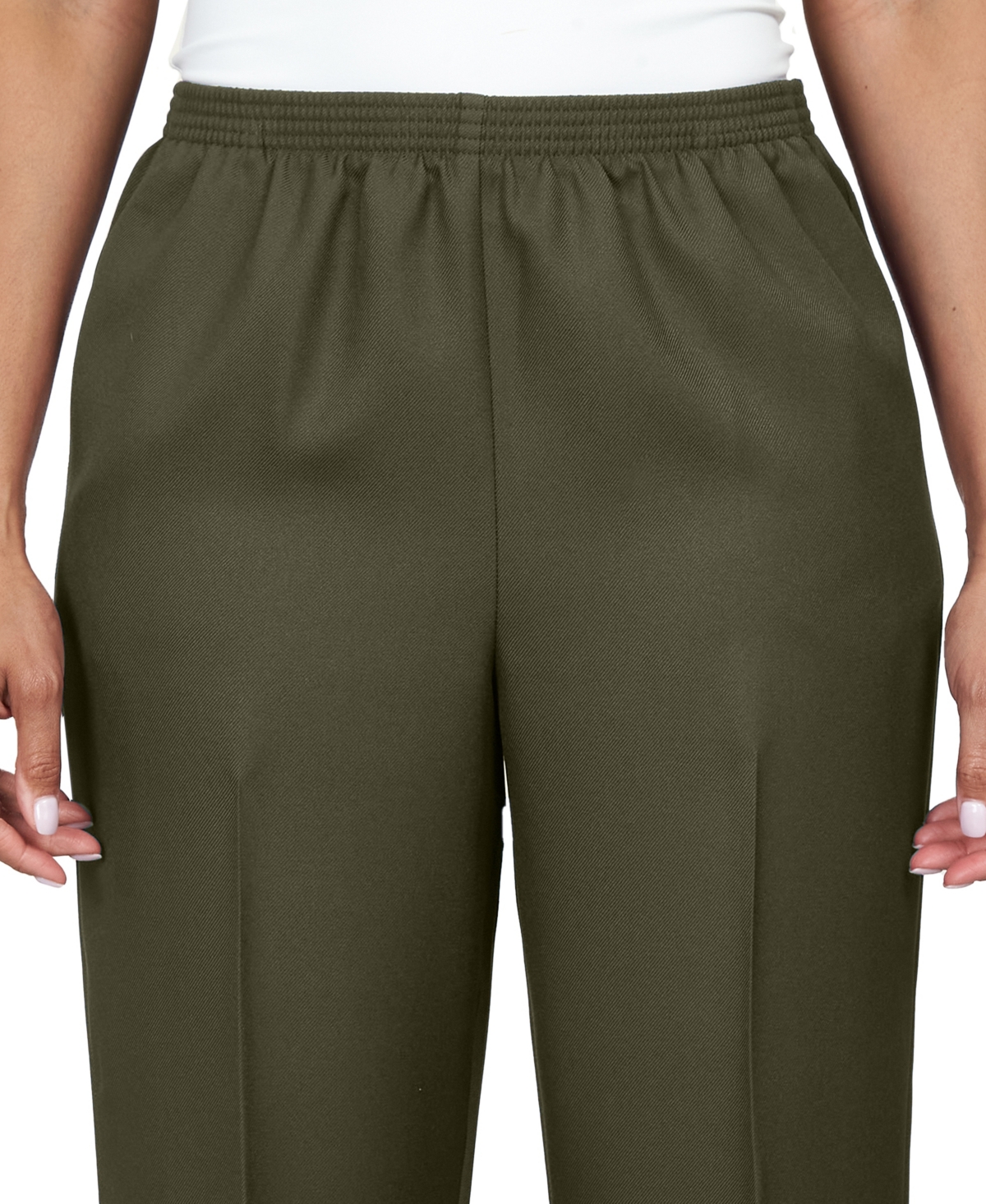 Alfred Dunner Petite Classics All Around Elastic Waist Accord Short Length Pants In Olive