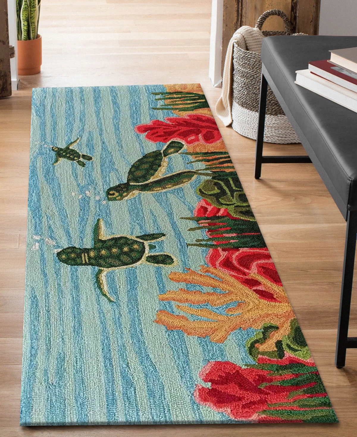 Liora Manne Frontporch Swimming Baby Turtles Runner Area Rug, 2' X 5' In Navy