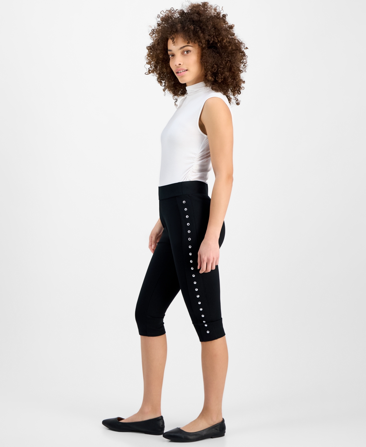 Bar Iii Petite Side-studded Ponte Capri Pants, Exclusively At Macy's In Deep Black
