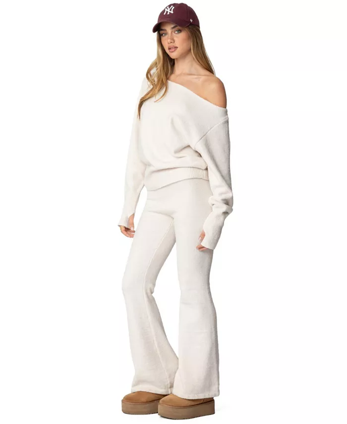 Women's Plush Oversized Asymmetric Sweater - thumbnail 4