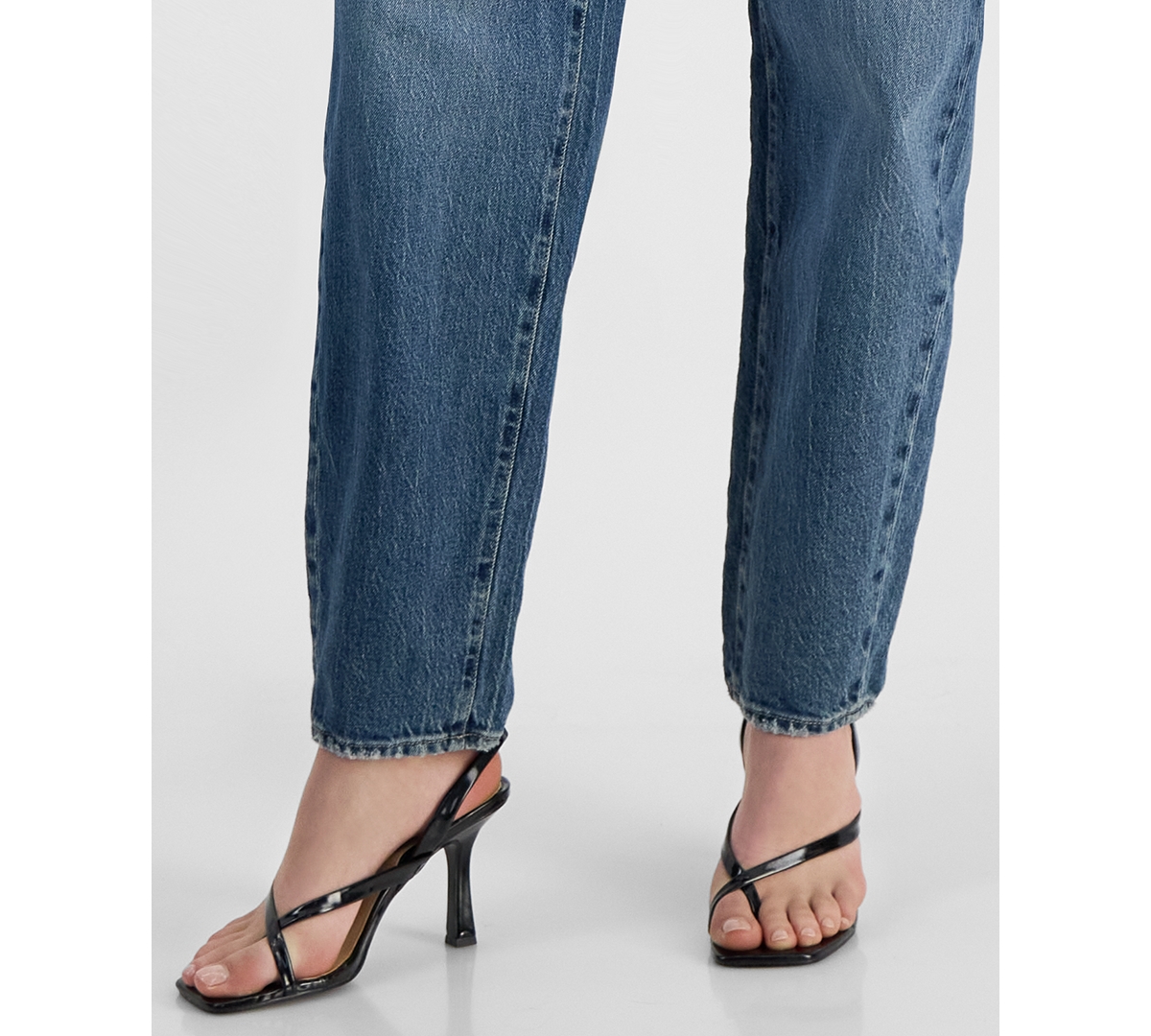 Guess Women's High-rise Tapered-leg Jeans In Huntsville