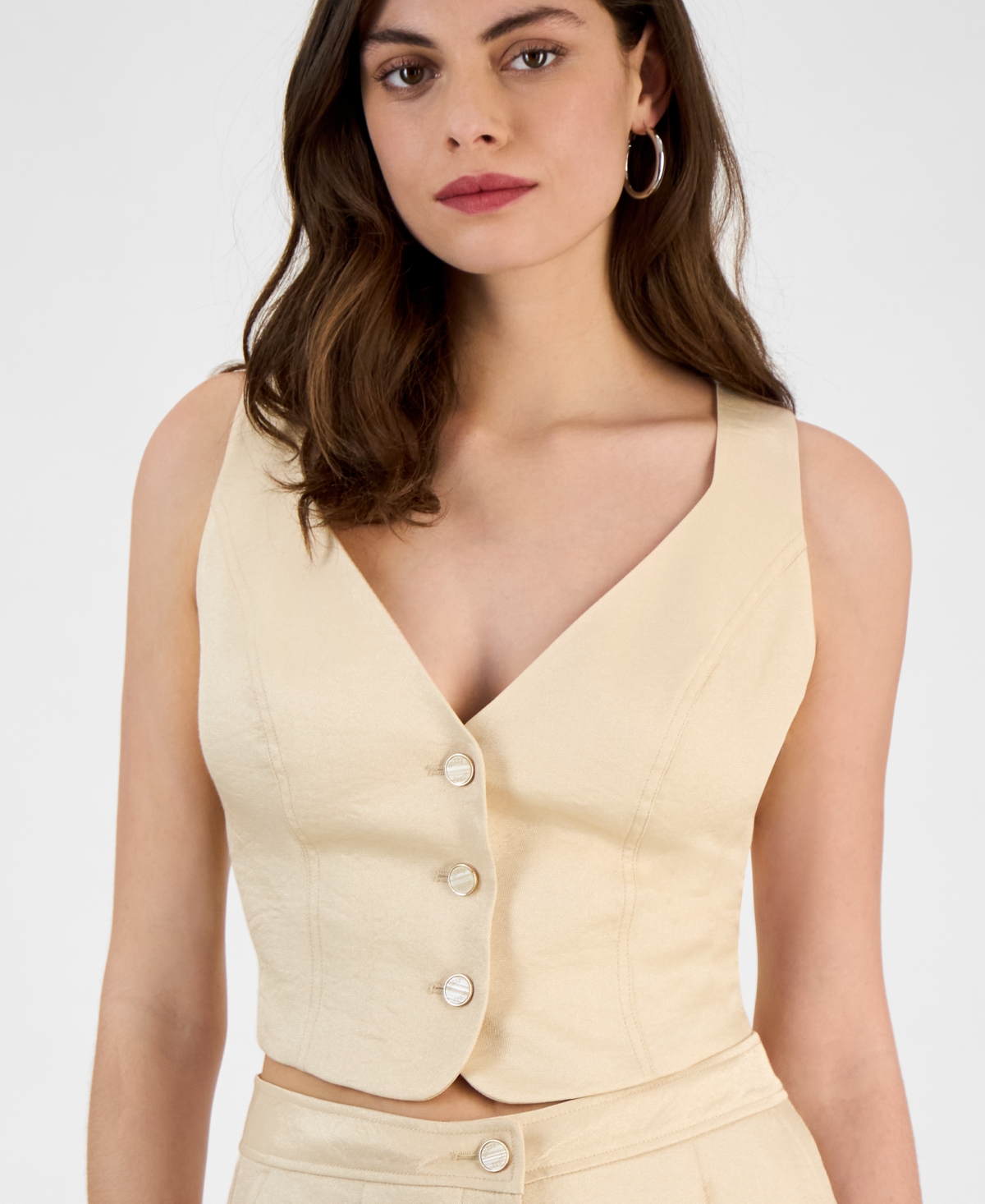 Guess Womens Camille Sleeveless Buttoned Vest Tailored Pleat Front Shorts In Foamy Taupe Multi