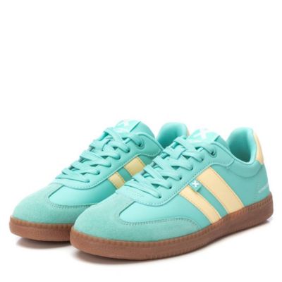 Women's Casual Sneakers