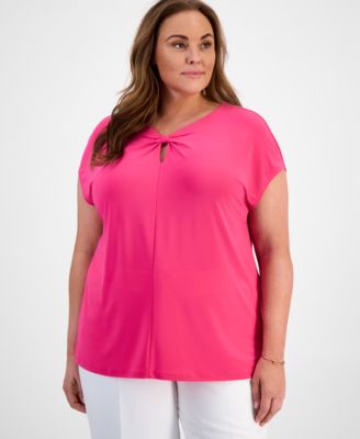 Kasper - Plus Size Keyhole-Neck Pleated Top