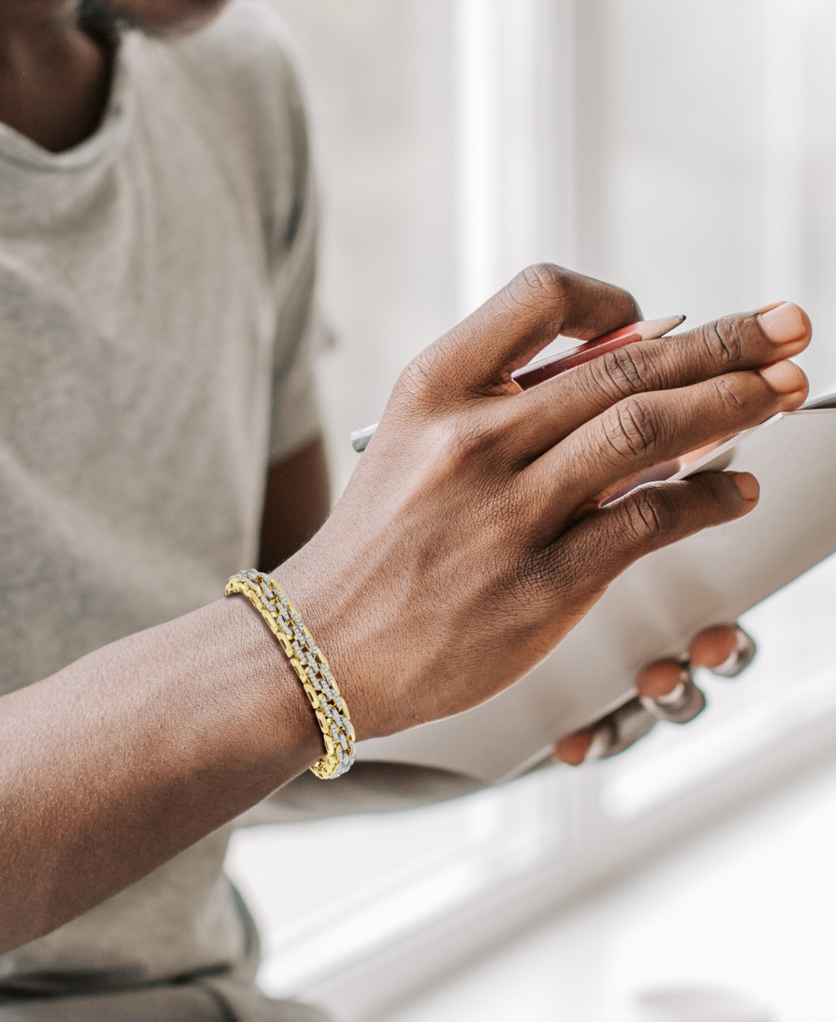 Macy's Men's Diamond Pave Wide Chain Link Bracelet (2-1/4 Ct. T.w.) In 10k Gold In Gold