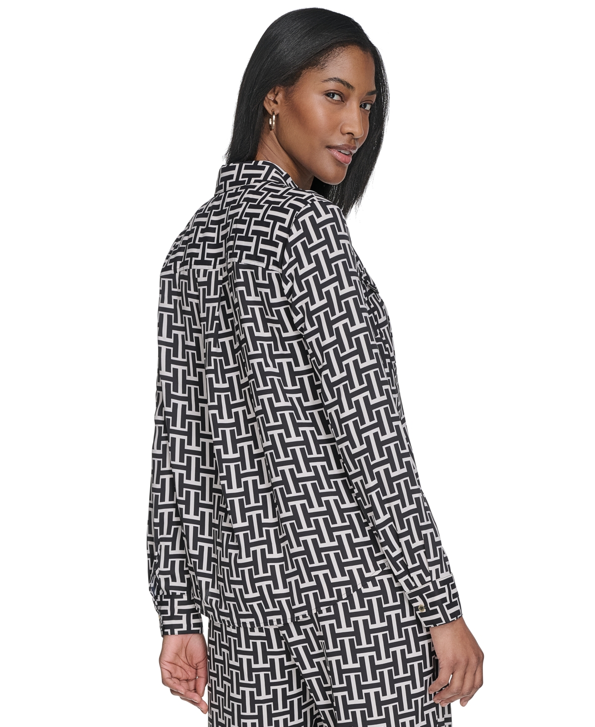 HALSTON WOMEN'S GEO-PRINT COLLARED PATCH-POCKET SHIRT 