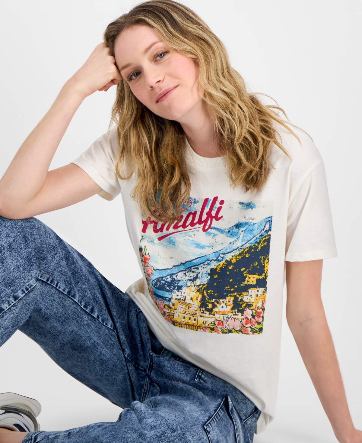 SELF ESTEEM JUNIORS' AMALFI COAST GRAPHIC-PRINT T-SHIRT 