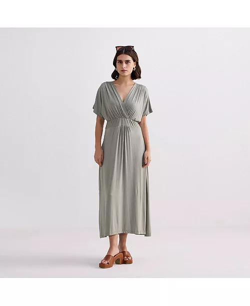 flowy a-line maxi dress with side slits