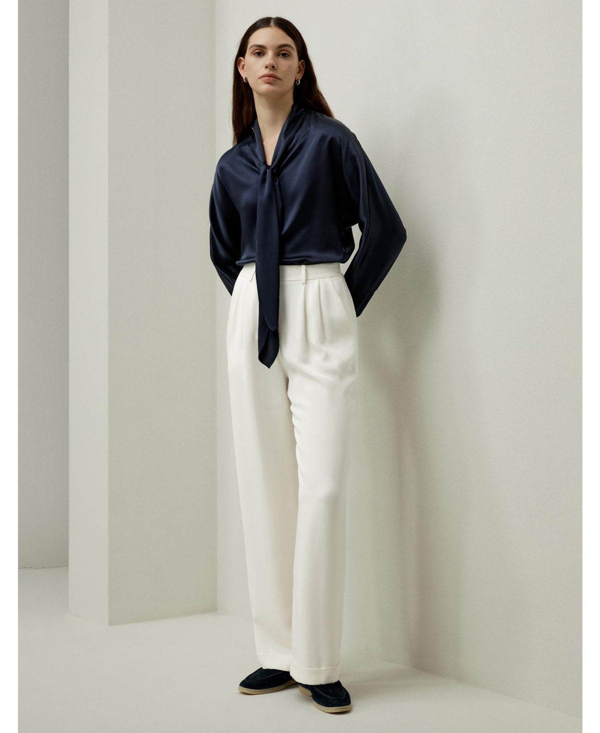 Lilysilk Women's Batwing Silk Top with Adjustable Neck Tie