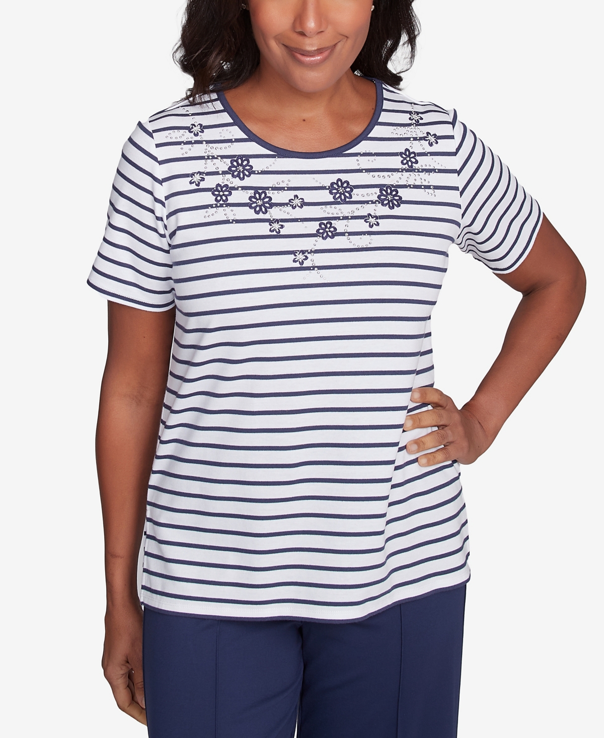 Alfred Dunner Petite Catalina Island Textured Floral Foil Accent Top In Linen